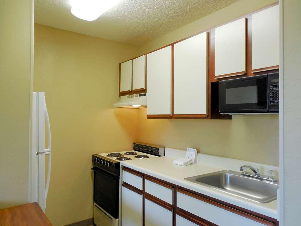 Extended Stay America Suites - Raleigh - Cary - Harrison Ave חדר תמונה