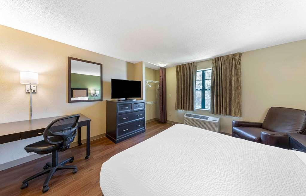 Extended Stay America Suites - Raleigh - Cary - Harrison Ave חדר תמונה