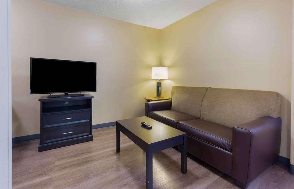 Extended Stay America Suites - Raleigh - Cary - Harrison Ave חדר תמונה