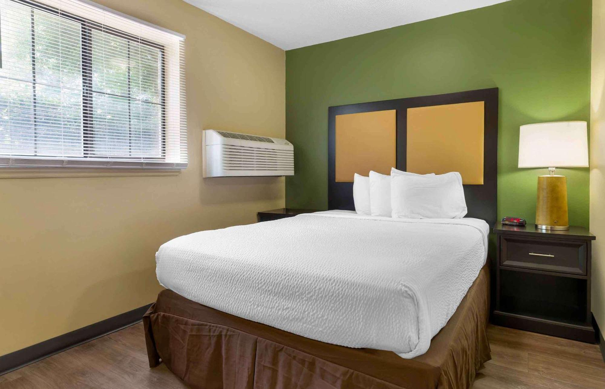 Extended Stay America Suites - Raleigh - Cary - Harrison Ave מראה חיצוני תמונה
