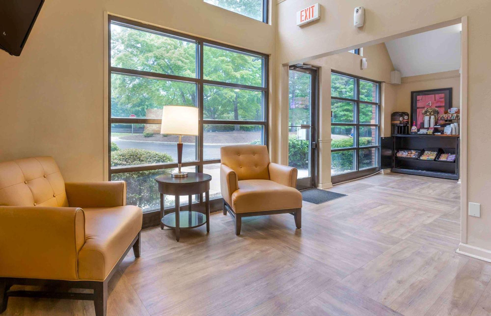 Extended Stay America Suites - Raleigh - Cary - Harrison Ave מראה חיצוני תמונה