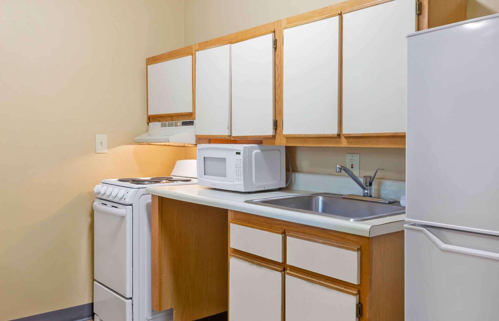 Extended Stay America Suites - Raleigh - Cary - Harrison Ave מראה חיצוני תמונה