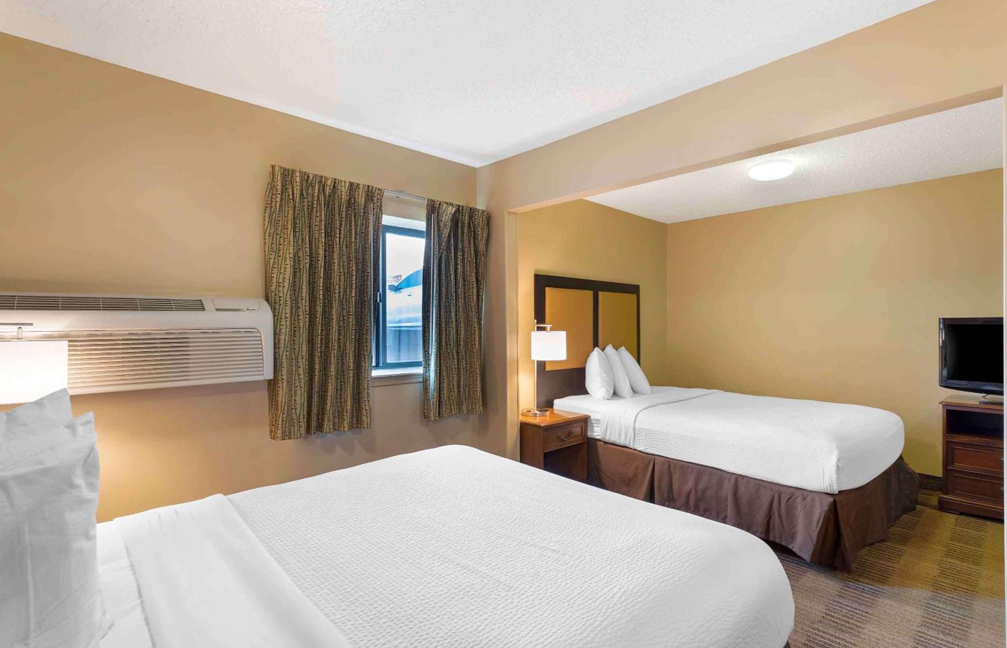 Extended Stay America Suites - Raleigh - Cary - Harrison Ave מראה חיצוני תמונה