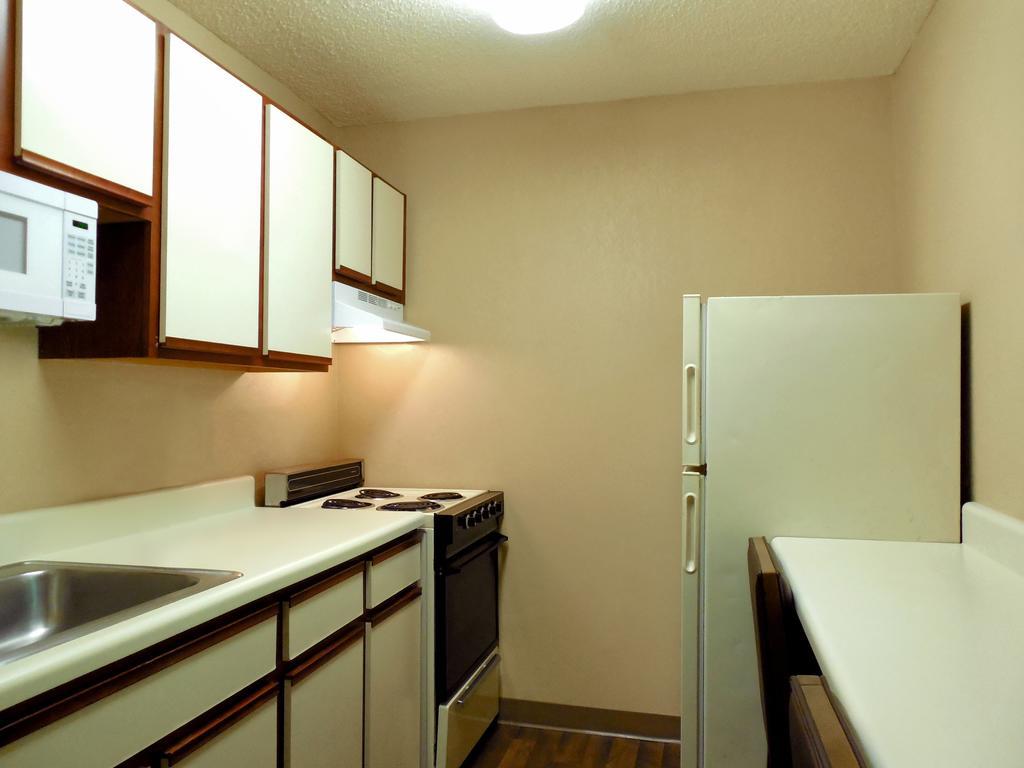 Extended Stay America Suites - Raleigh - Cary - Harrison Ave מראה חיצוני תמונה