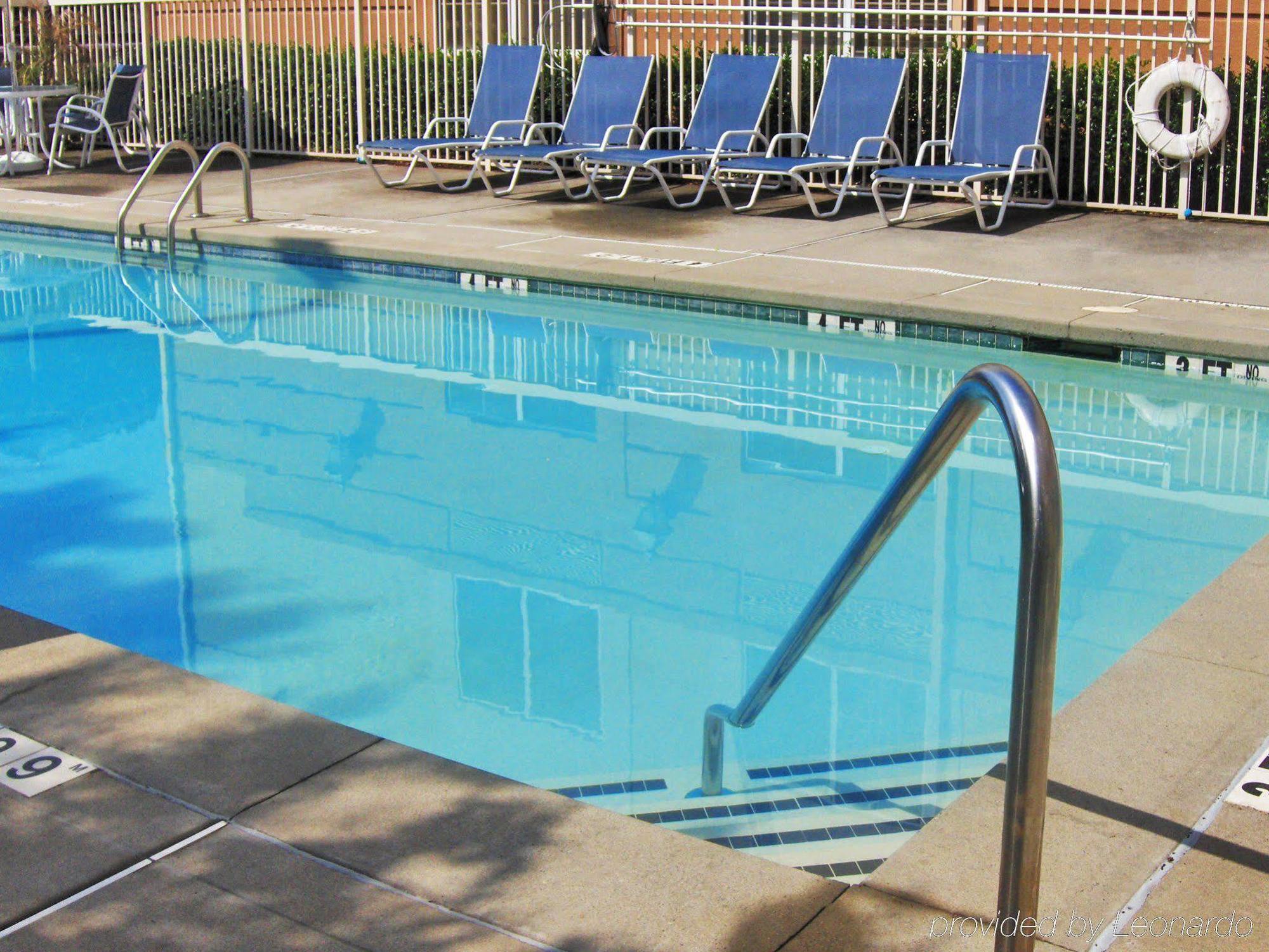 Extended Stay America Suites - Raleigh - Cary - Harrison Ave מראה חיצוני תמונה